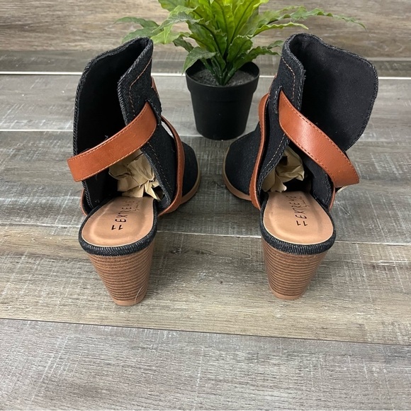 Extreme by Eddie Marc Blue Denim Sandal Block Heels Size 11 - Picture 8 of 12